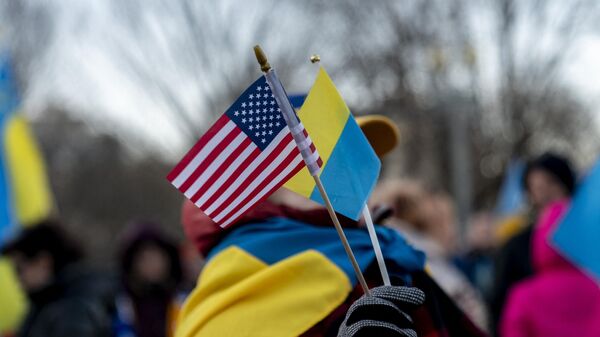 Флаги США и Украины - Sputnik Южная Осетия