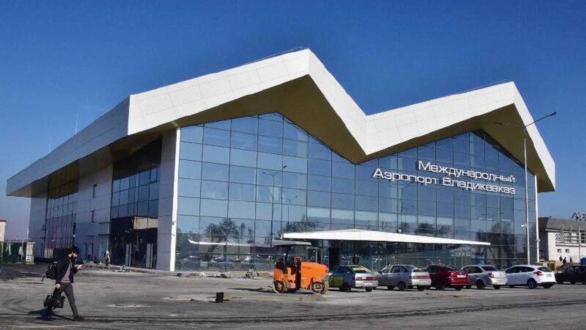 В аэропорту Владикавказ завершается строительство нового терминала  - Sputnik Южная Осетия, 1920, 05.06.2023