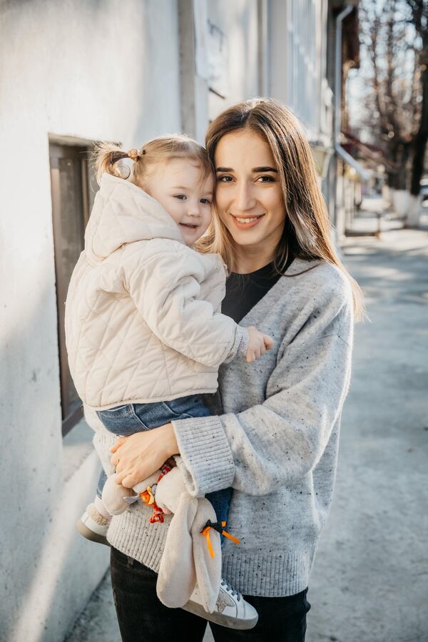 Зарина с дочерью Аланой - Sputnik Южная Осетия
