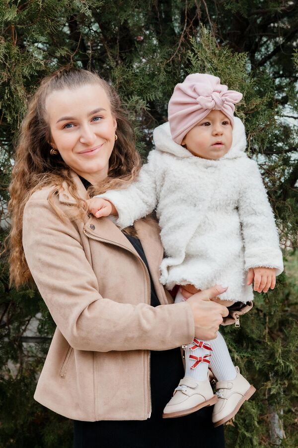 Инна с дочерью Эминой - Sputnik Южная Осетия