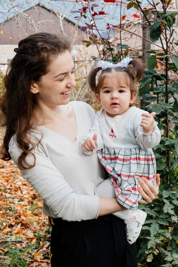 Аманда с дочерью Алисой  - Sputnik Южная Осетия
