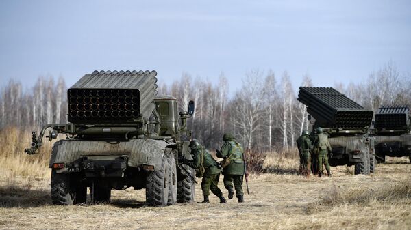 Военная подготовка мобилизованных в Свердловской области - Sputnik Южная Осетия