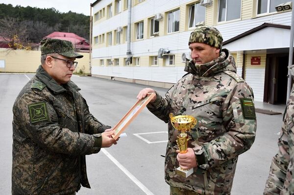 В Минобороны РЮО наградили победителей турнира по мини-футболу среди команд батальона спецназа - Sputnik Южная Осетия