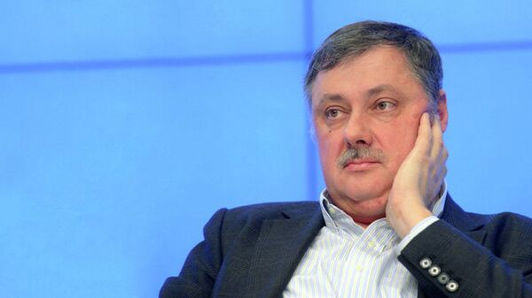 Евстафьев: если начать курожить историю, можно разрушить государство - Sputnik Южная Осетия