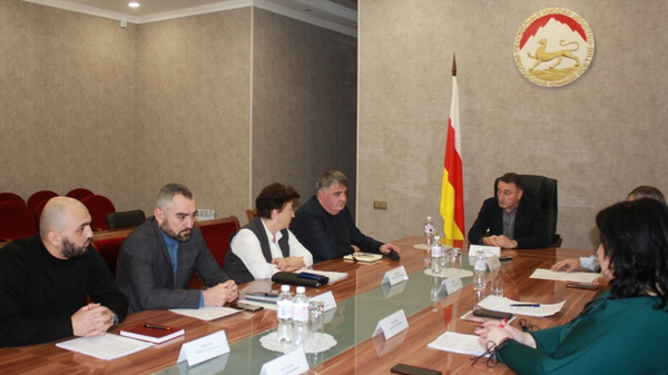 Рабочее совещание с руководителями министерств и ведомств - Sputnik Южная Осетия