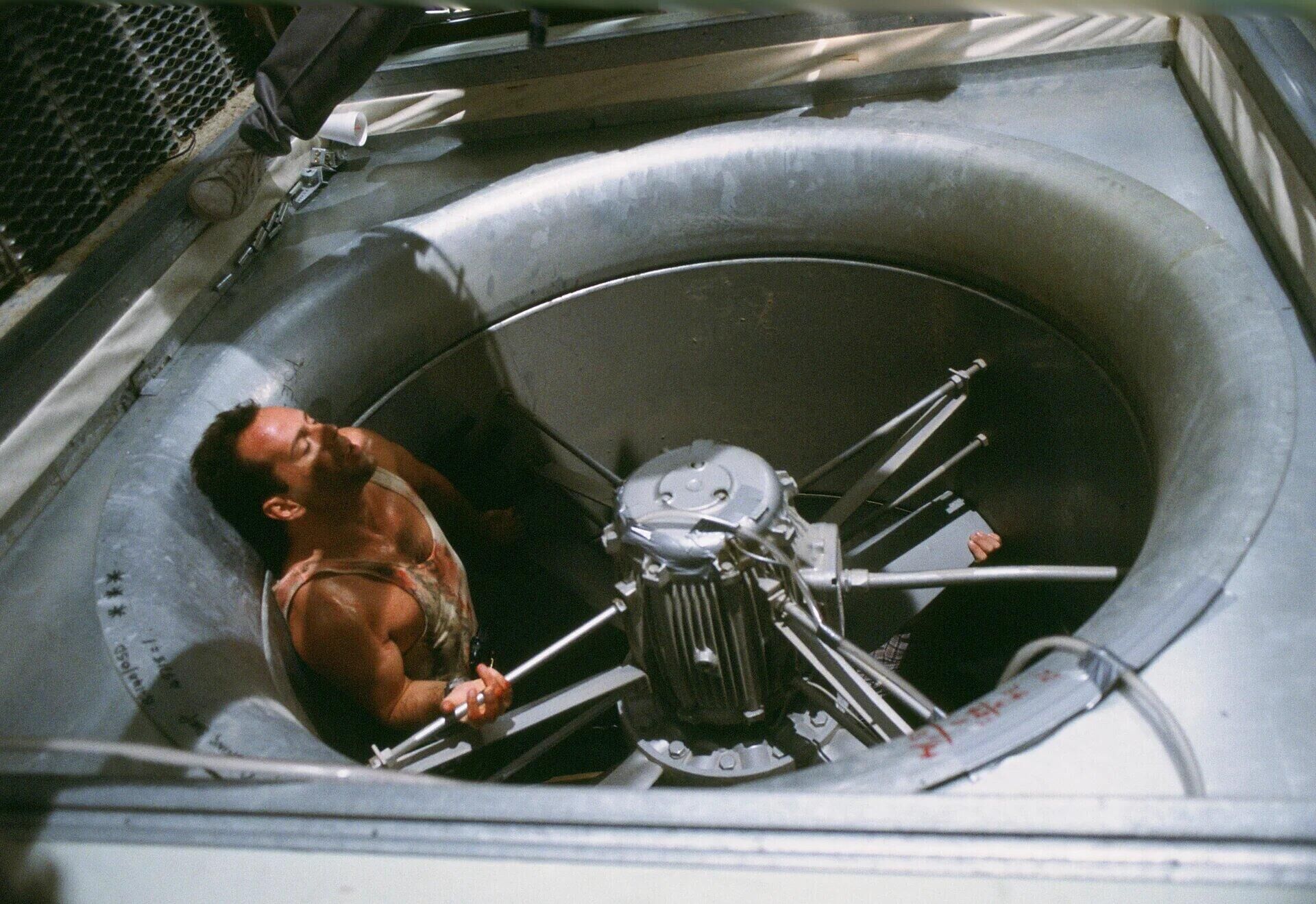 Кадр из фильма Крепкий орешек (Die Hard), 1988 год - Sputnik Южная Осетия, 1920, 28.12.2022