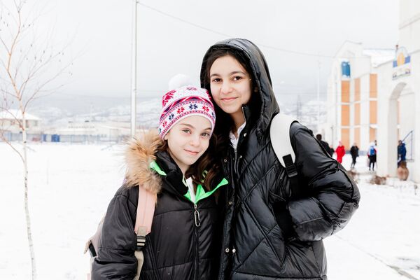 Сестры после уроков  - Sputnik Южная Осетия