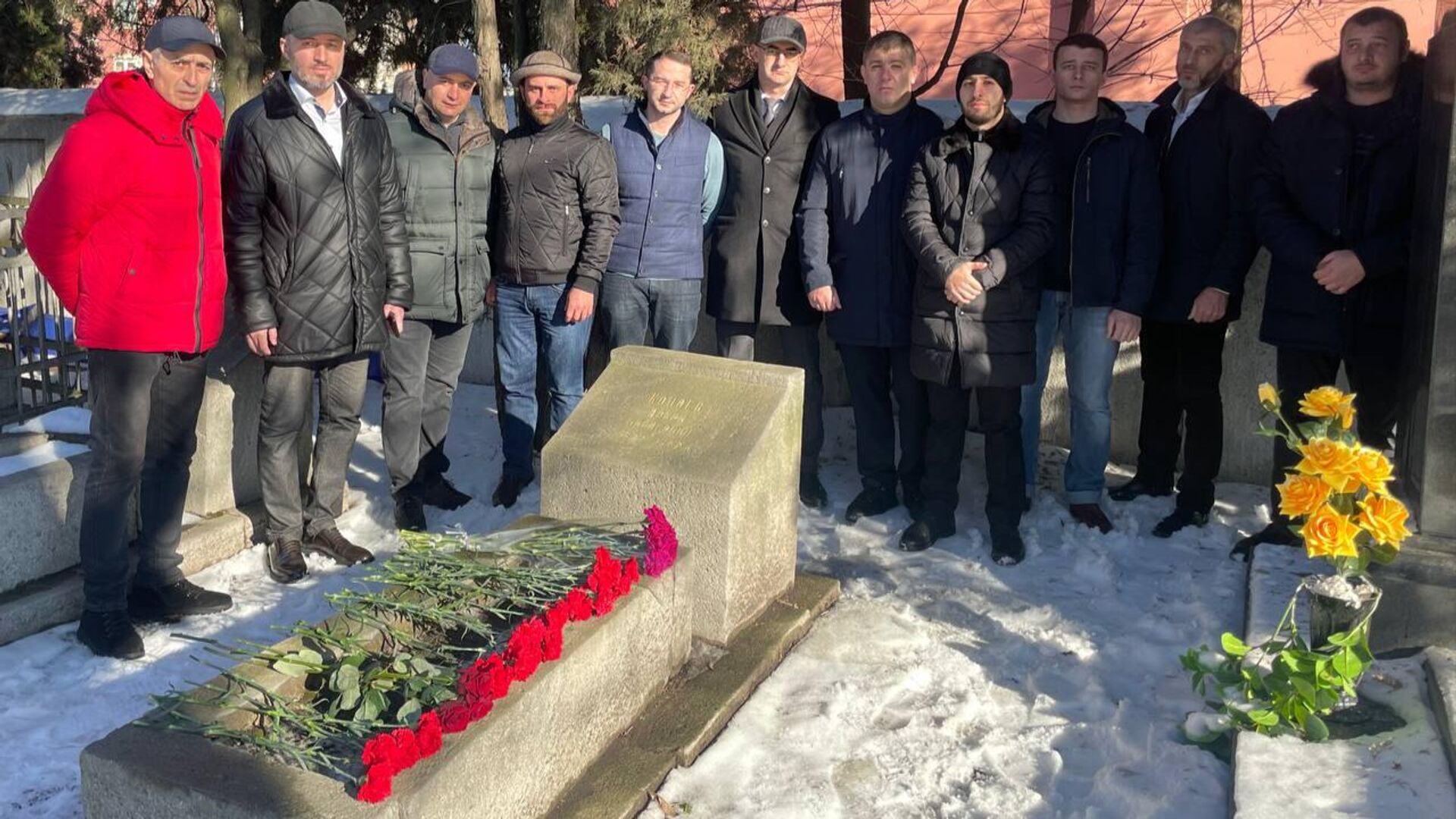 Во Владикавказе почтили память выдающегося осетинского писателя и просветителя Арсена Коцойты - Sputnik Южная Осетия, 1920, 16.01.2023