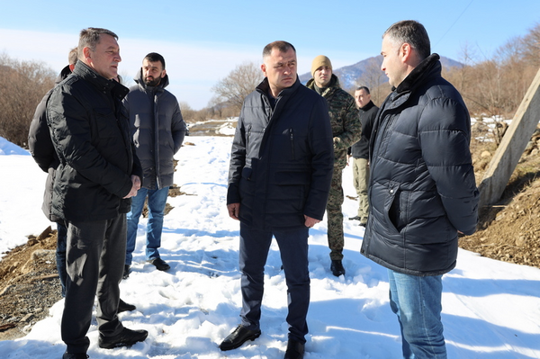 Президент ознакомился с обустройством горнолыжной трассы в Цон - Sputnik Южная Осетия