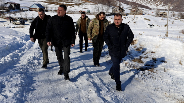 Президент ознакомился с обустройством горнолыжной трассы в Цон - Sputnik Южная Осетия