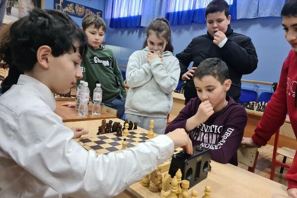 В Южной Осетии прошел чемпионат республики по шахматам среди школьников - Sputnik Южная Осетия