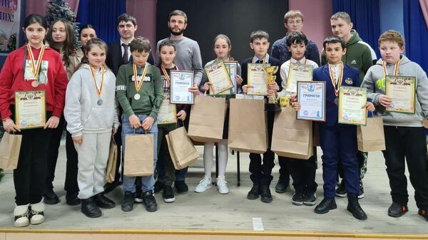 В Южной Осетии прошел чемпионат республики по шахматам среди школьников - Sputnik Южная Осетия