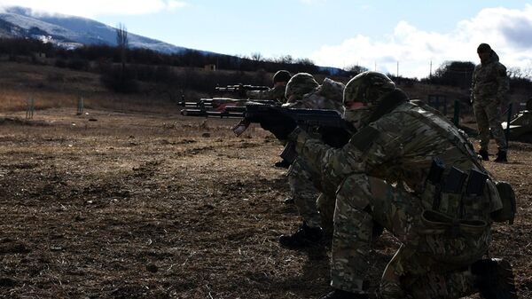 На войсковом полигоне продолжаются занятия по профессиональной подготовке - Sputnik Южная Осетия
