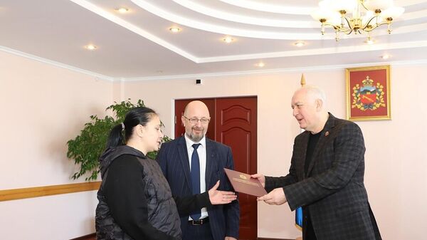 Десять семей во Владикавказе получили сертификаты на улучшение жилищных условий - Sputnik Южная Осетия