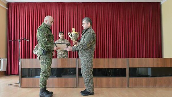 В ОМОН наградили победителей соревнований по служебному многоборью - Sputnik Южная Осетия