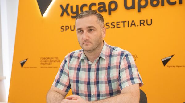 Елдзаров рассказал об итогах работы ГУП Дорэкспострой за 2022 год - Sputnik Южная Осетия