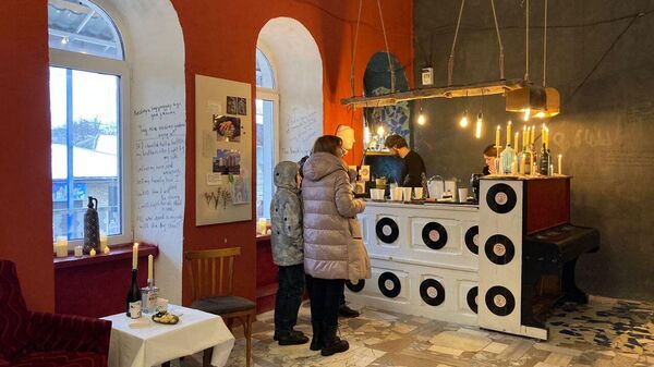 Вечер ассоциативного искусства в арт-пространстве Портал. Архивное фото - Sputnik Южная Осетия