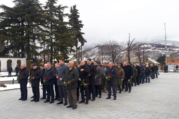 В Южной Осетии почтили память Защитников Отечества - Sputnik Южная Осетия