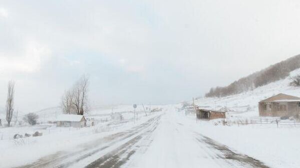 Состояние дорог стабилизировалось: Котолов о работах по очистке снега - Sputnik Южная Осетия