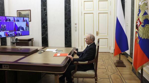 Президент РФ В. Путин провел заседание Совбеза РФ - Sputnik Южная Осетия