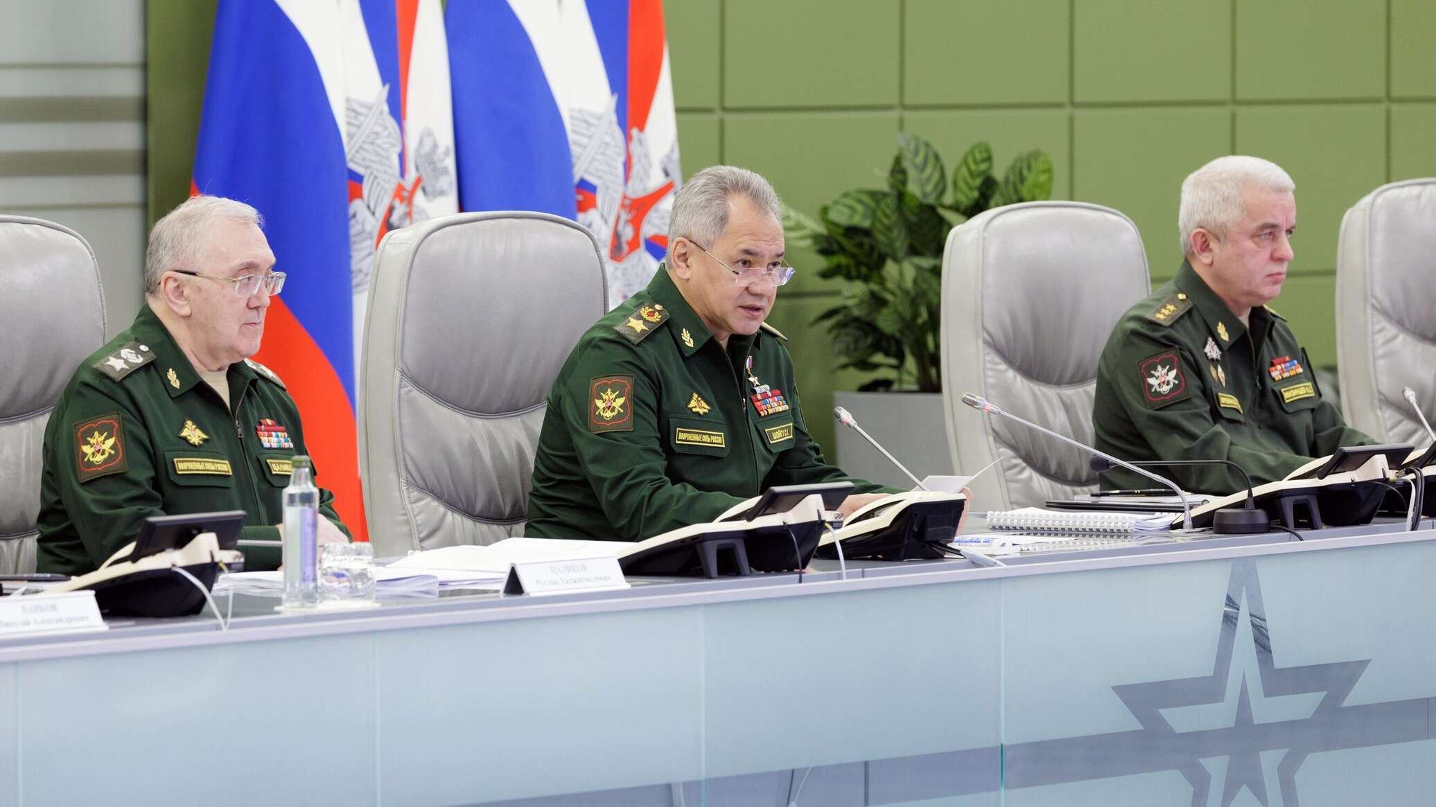 Звание шойгу в настоящее время 2024. Герасимов Шойгу Цаликов. Новая форма Министерства обороны Российской Федерации 2023.