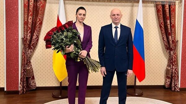Владимир Путин и Михаил Мишустин поздравили Ирину Валиеву с 8 марта - Sputnik Южная Осетия
