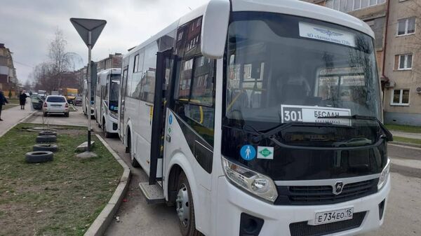 На маршрут между Владикавказом и Бесланом вышли 25 новых автобусов - Sputnik Южная Осетия