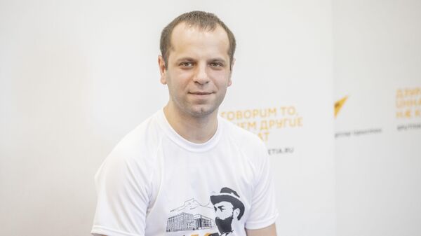 Хох Бекоев рассказал об участии в модном фестивале в Нальчике - Sputnik Южная Осетия