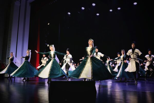 Концерт госансамбля песни и танца Республики Абхазия и звезд абхазской эстрады - Sputnik Южная Осетия
