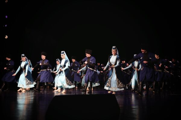 Концерт госансамбля песни и танца Республики Абхазия и звезд абхазской эстрады - Sputnik Южная Осетия