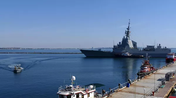 Корабль НАТО в водах Черного моря. Архивное фото  - Sputnik Южная Осетия