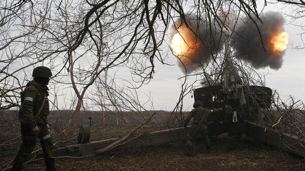 Работа артиллерийских расчетов в зоне СВО - Sputnik Южная Осетия