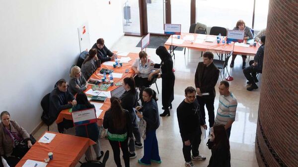 Во Владикавказе открылась ярмарка вакансий  - Sputnik Южная Осетия