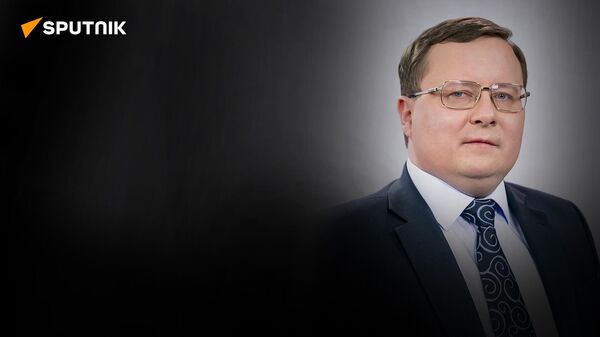 Экономист Разуваев о единой евразийской валюте, исламском банкинге и исключениях из западных санкций - Sputnik Южная Осетия