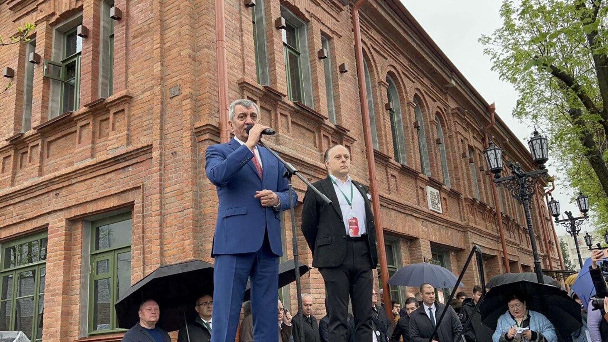 Вахтангов у себя дома: во Владикавказе торжественно открылся Дом  прославленного режиссера - 30.04.2023, Sputnik Южная Осетия