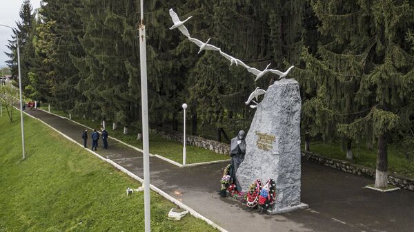 Памятник братьям Газдановым в Дзуарикау - Sputnik Южная Осетия