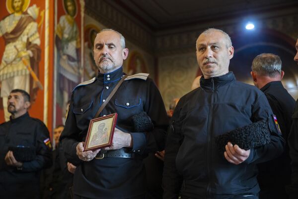 Казаки совершили молебен в Цхинвале - Sputnik Южная Осетия