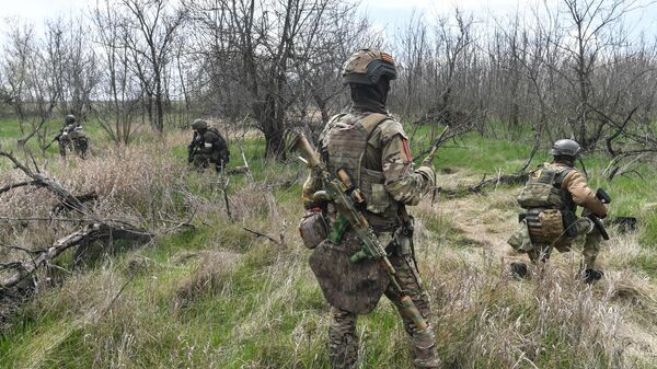 Подготовка штурмовых групп ВДВ на полигоне в южном секторе СВО - Sputnik Южная Осетия