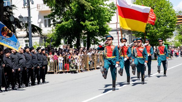 Парад в Цхинвале. Архивное фото  - Sputnik Южная Осетия