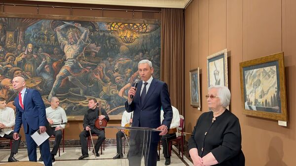 Председатель правительства Северной Осетии Борис Джанаев выступает на открытии года осетинской Нартиады во Владикавказе  - Sputnik Южная Осетия