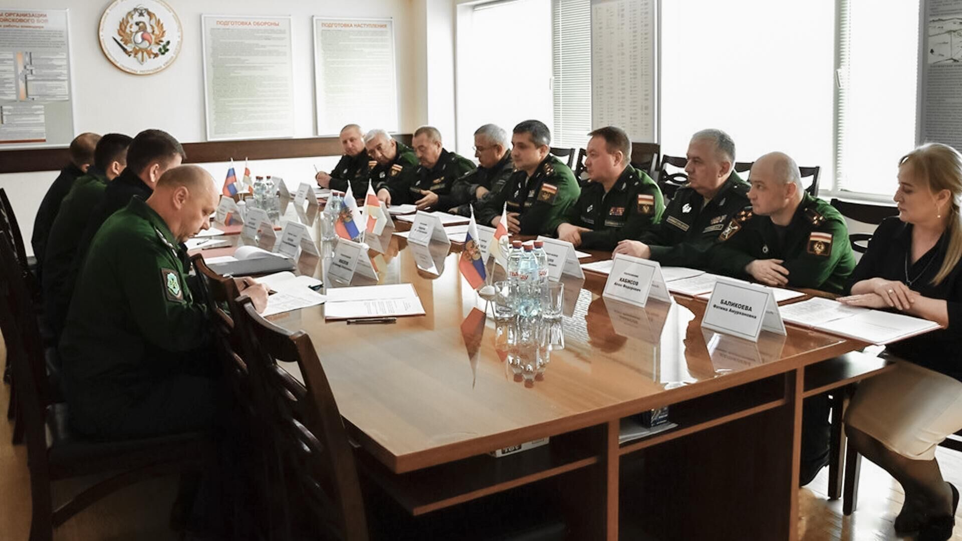 В Цхинвале прошла встреча делегаций Министерств обороны Южной Осетии и России - Sputnik Южная Осетия, 1920, 19.05.2023