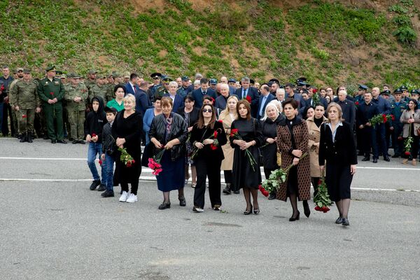Зарская трагедия — это трагедия не только тех семей, которые потеряли своих близких, это — общенациональная трагедия. - Sputnik Южная Осетия