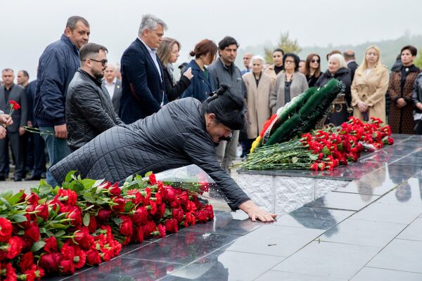 На месте трагедии в 2007 году был открыт мемориальный комплекс. - Sputnik Южная Осетия