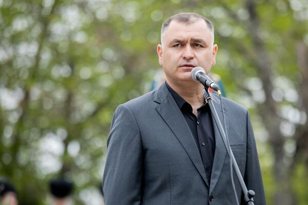Сегодня в Южной Осетии приспущены государственные флаги в знак скорби по невинно убиенным мирным жителям. - Sputnik Южная Осетия