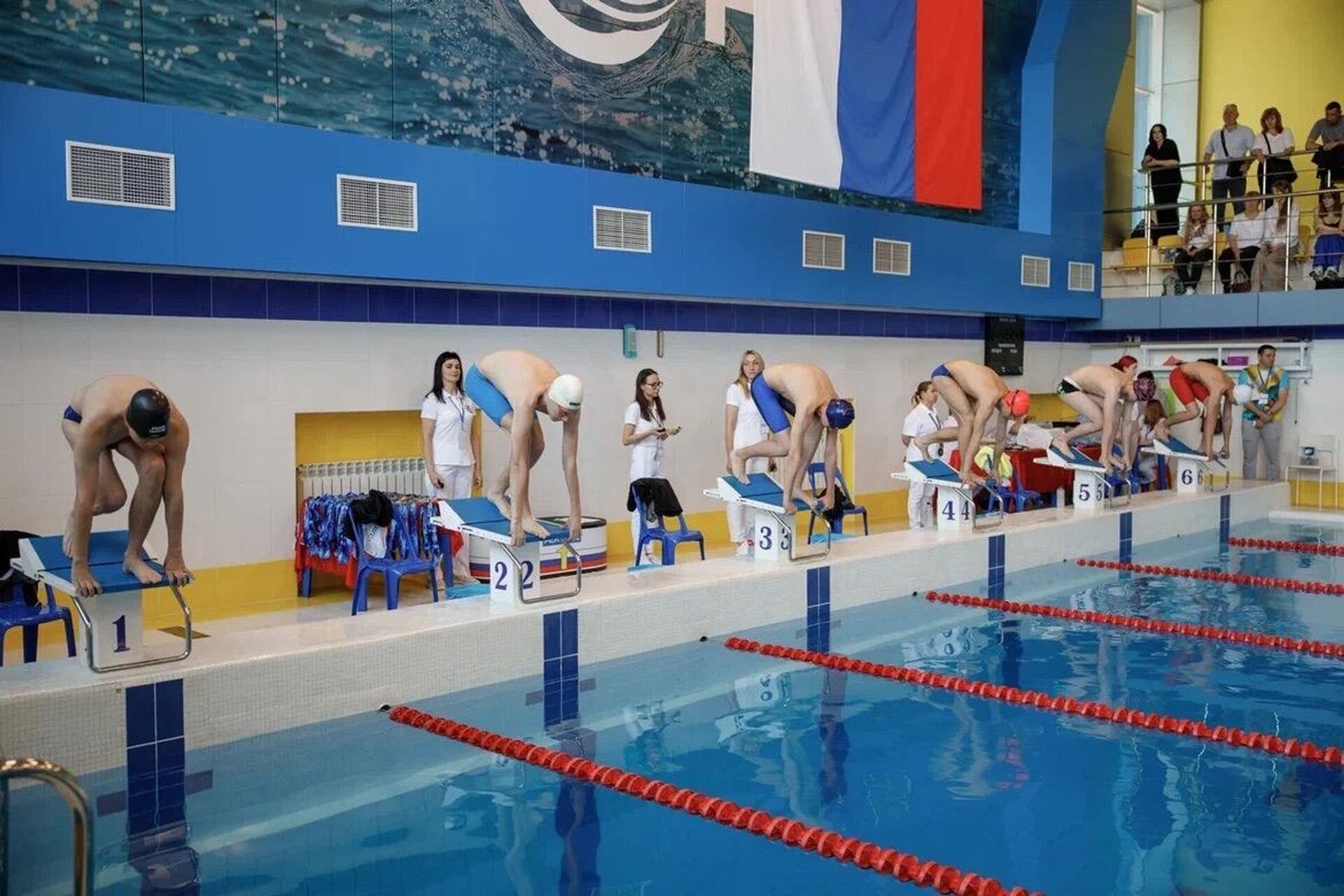Соревнования по плаванию в Невинномыске  - Sputnik Южная Осетия, 1920, 20.05.2023