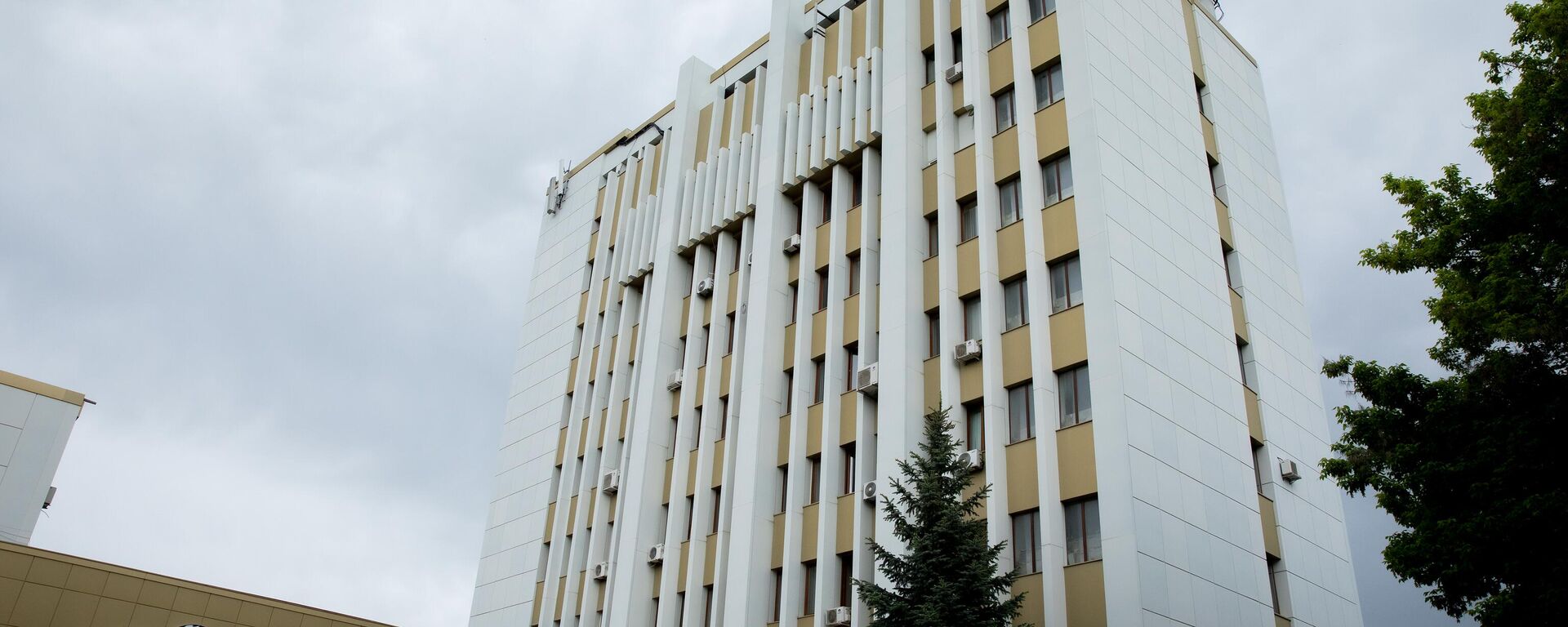 Здание администрации президента Южной Осетии Дом Правительства - Sputnik Южная Осетия, 1920, 23.10.2023