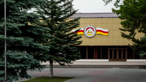 Здание администрации президента Южной Осетии Дом Правительства - Sputnik Южная Осетия