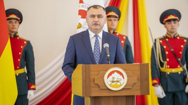 Послание президента Южной Осетии Алана Гаглоева парламенту и народу республики - Sputnik Южная Осетия