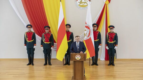 Послание президента Южной Осетии Алана Гаглоева парламенту и народу республики - Sputnik Южная Осетия