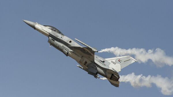 Истребитель F-16. Архивное фото  - Sputnik Южная Осетия